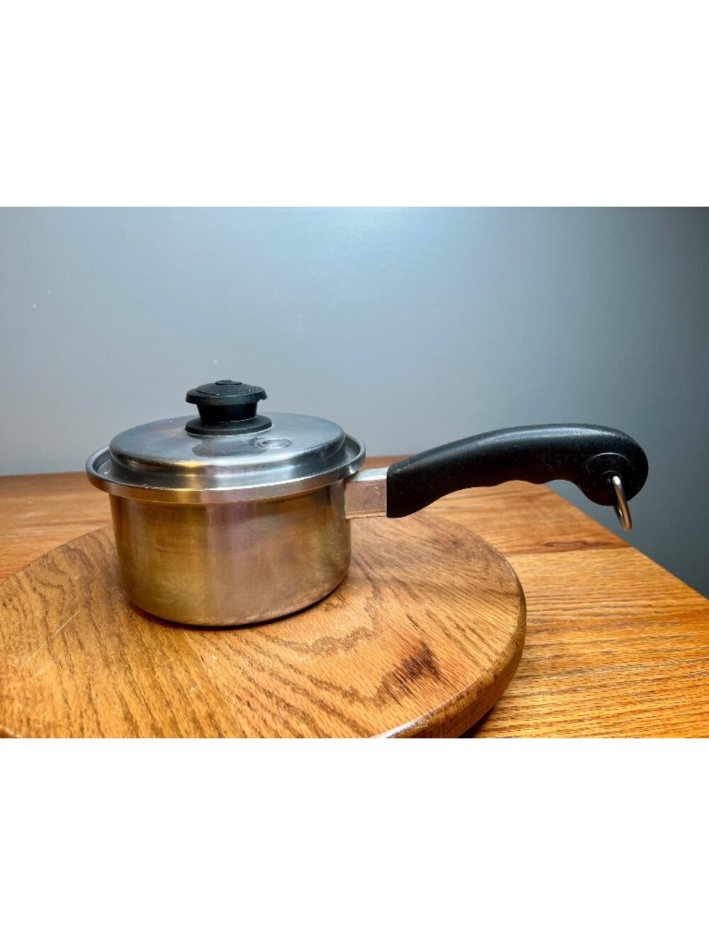 Saladmaster 1 1/2 quart  Sauce Pan  with Vapo Lid Induction compatible
